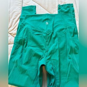 Aqua Buffbunny Rosa Pocket Leggings